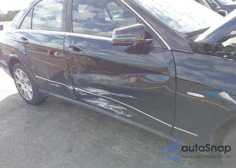 2012 Mercedes-Benz E 350 z USA, uszkodzony, nr VIN WDDHF5KB8CA610312